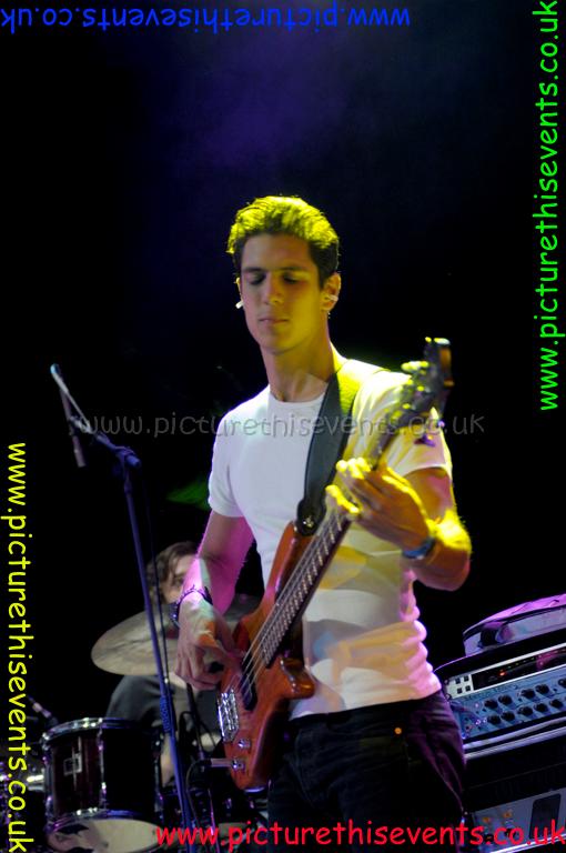 Glow_0157.jpg