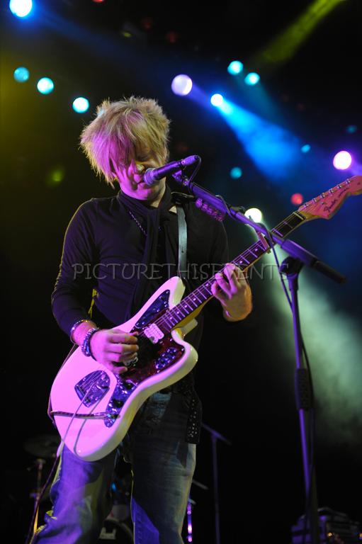 glow_2015.jpg