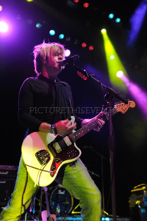 glow_2033.jpg