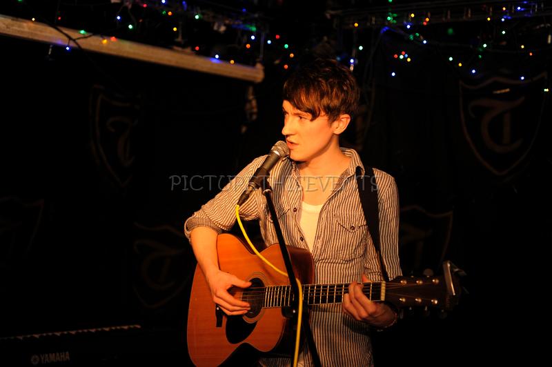 TroubadourClub_0136.jpg